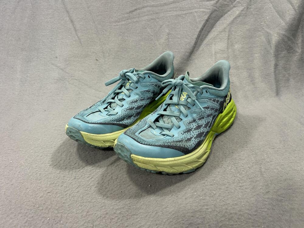 Hoka One One Speedgoat 5 Shoes Womens Size 7.5B Blue Trail Running Vibram